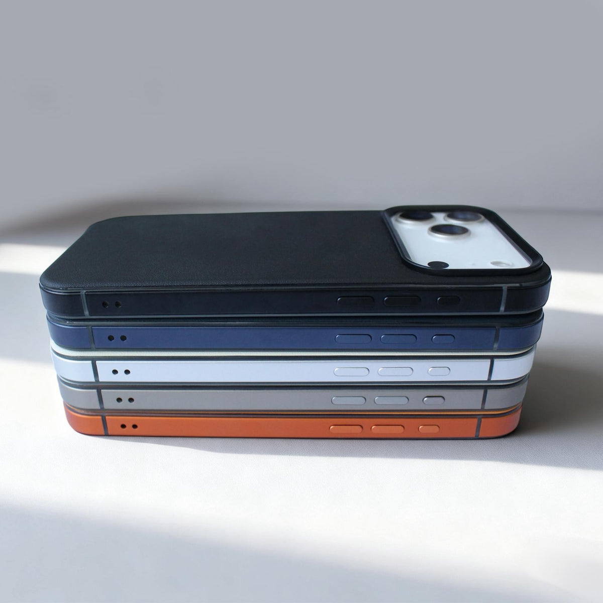 BRABUS MagSafe-Compatible Leather-Covered Detok Phone Case for iPhone 17 · 6