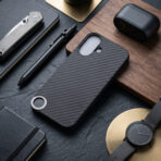 Mask - Carbon Fiber Görünümlü Bıçaklı iPhone Telefon Kılıfı - Görsel 4
